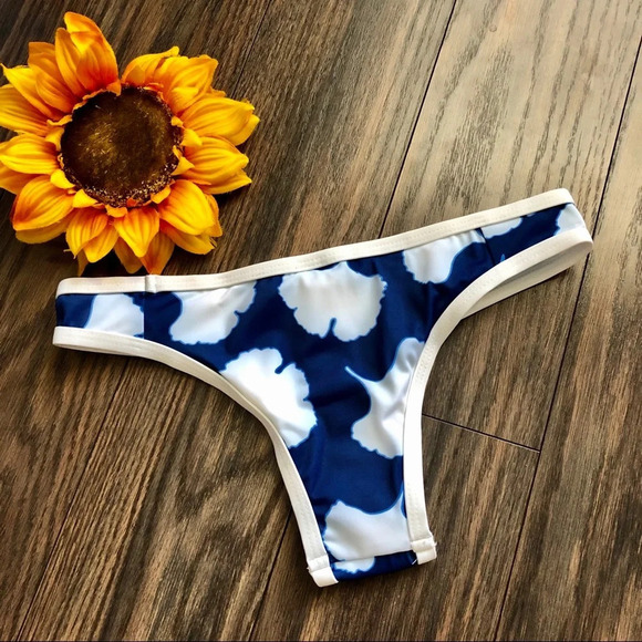 🦋B2G1🦋TAVIK JAYDEN Belle Cobalt Bikini Bottoms NWT X-SMALL - Picture 4 of 10